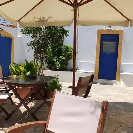 Porphyra Guest house *